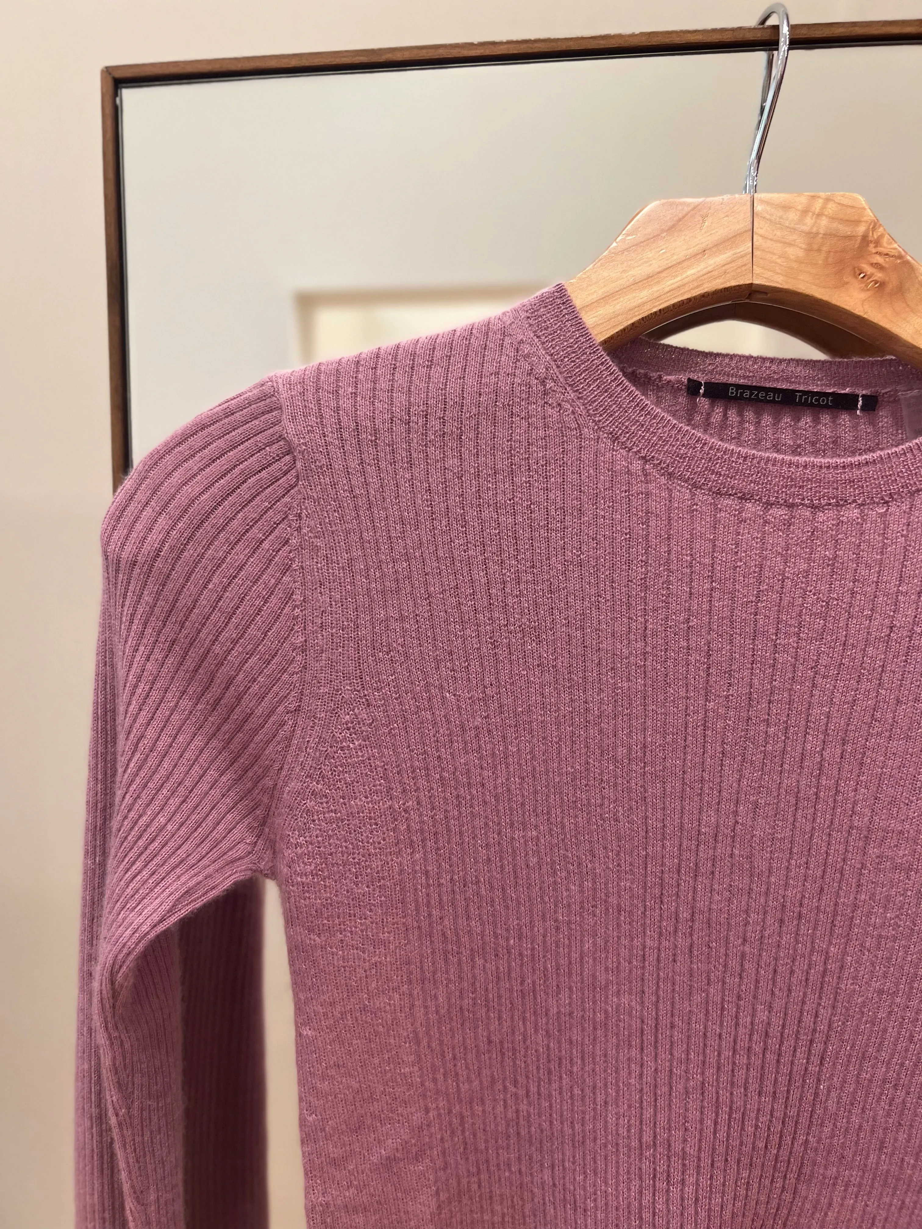 All thumbs cashmere sweater in rosewood