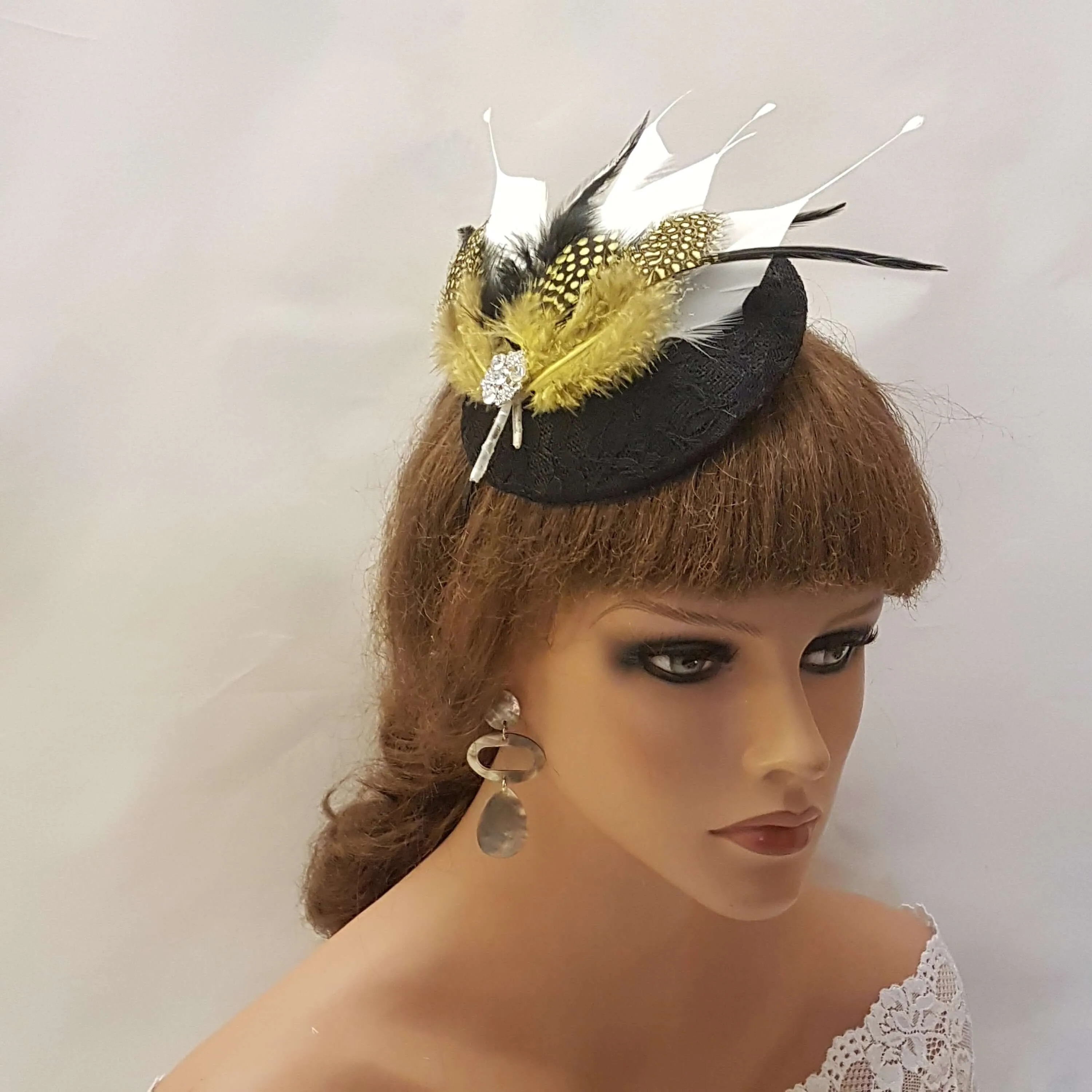 Black Fascinator Black lace hatinator Mustard Gold Black White Feather hat Church Ascot Wedding TeaParty Race Cocktail hat BLACK Fascinator