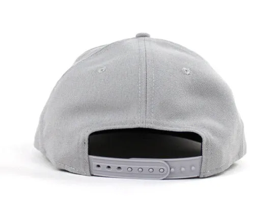 Bugs Bunny New Era 9Fifty Snapback Hat (Gray Gray Under Brim)