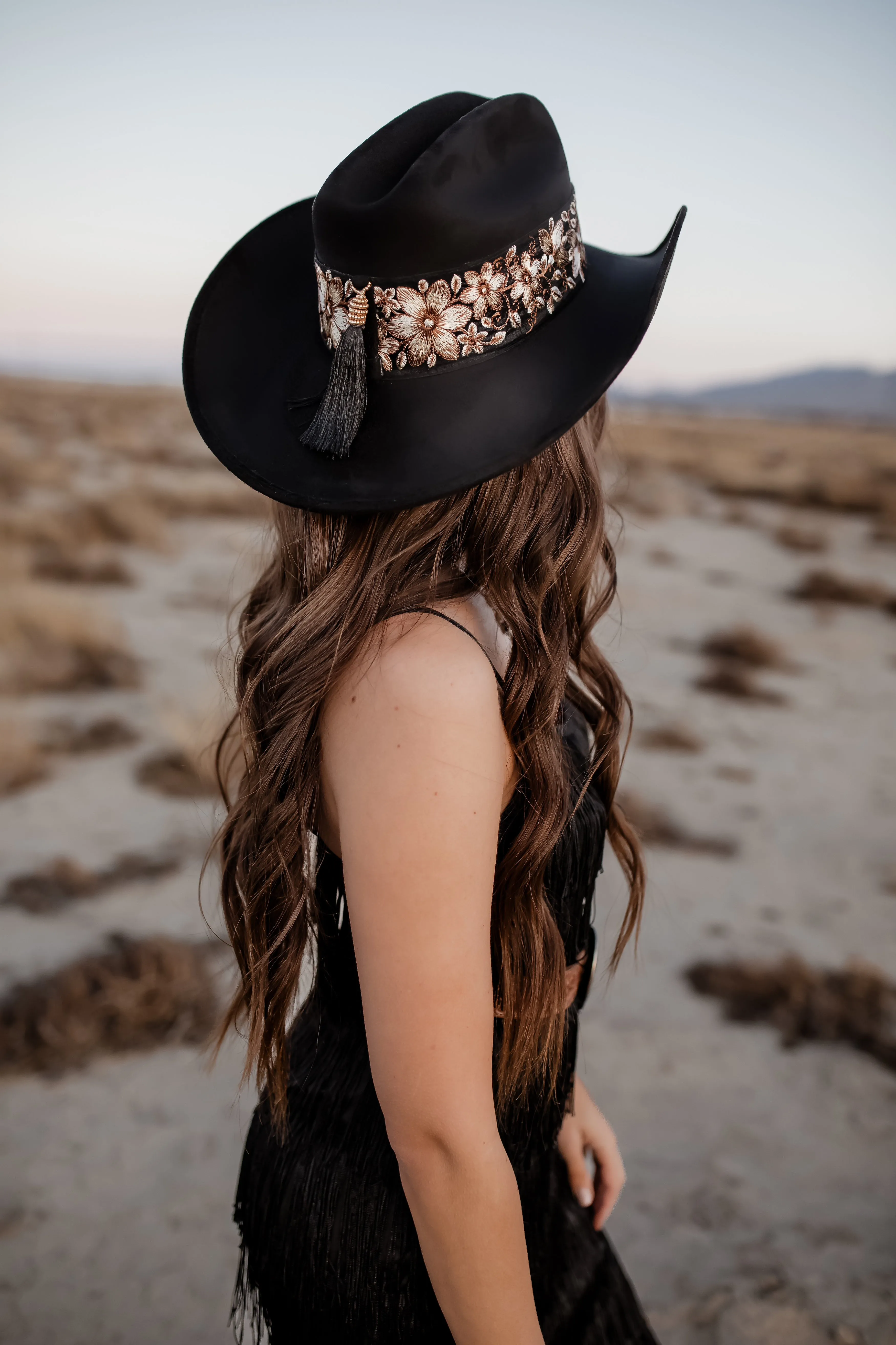 Cowgirl "Dolly" Black