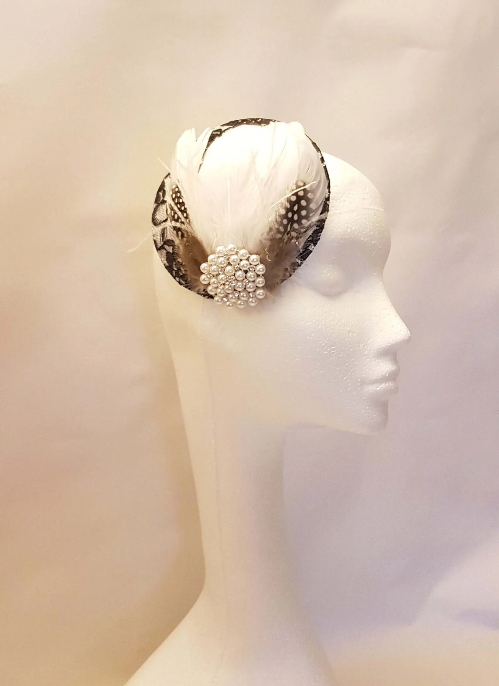 FASCINATOR Black & White FEATHER facinator 1920s Feather hat  Large Pearls Crystal jewel Bridal Wedding Ascot Cocktail Party hat Fascinator