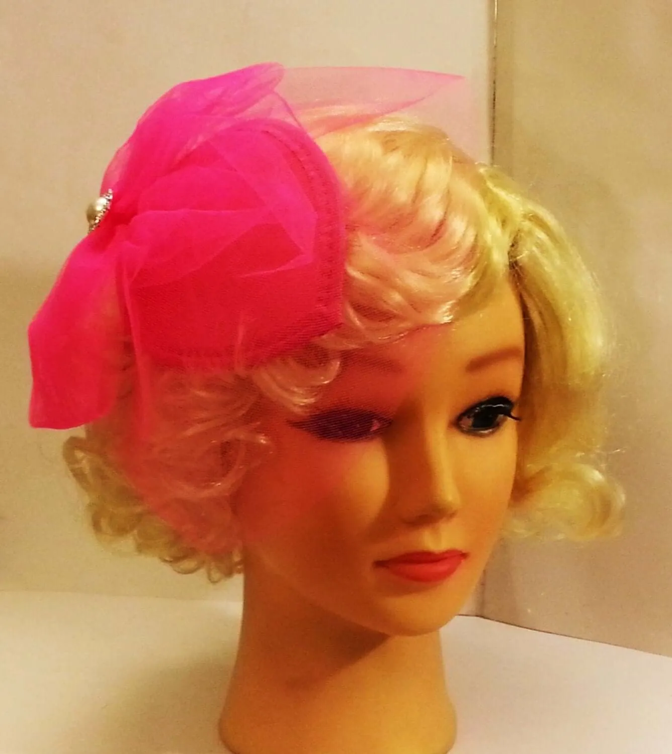 Hat Fascinator 1940s-50s Veil Hat #HOT PINK  Teardrop hat birdcage Fascinator.mini birdcage veil hat fascinator pink Tulle veil hat wedding