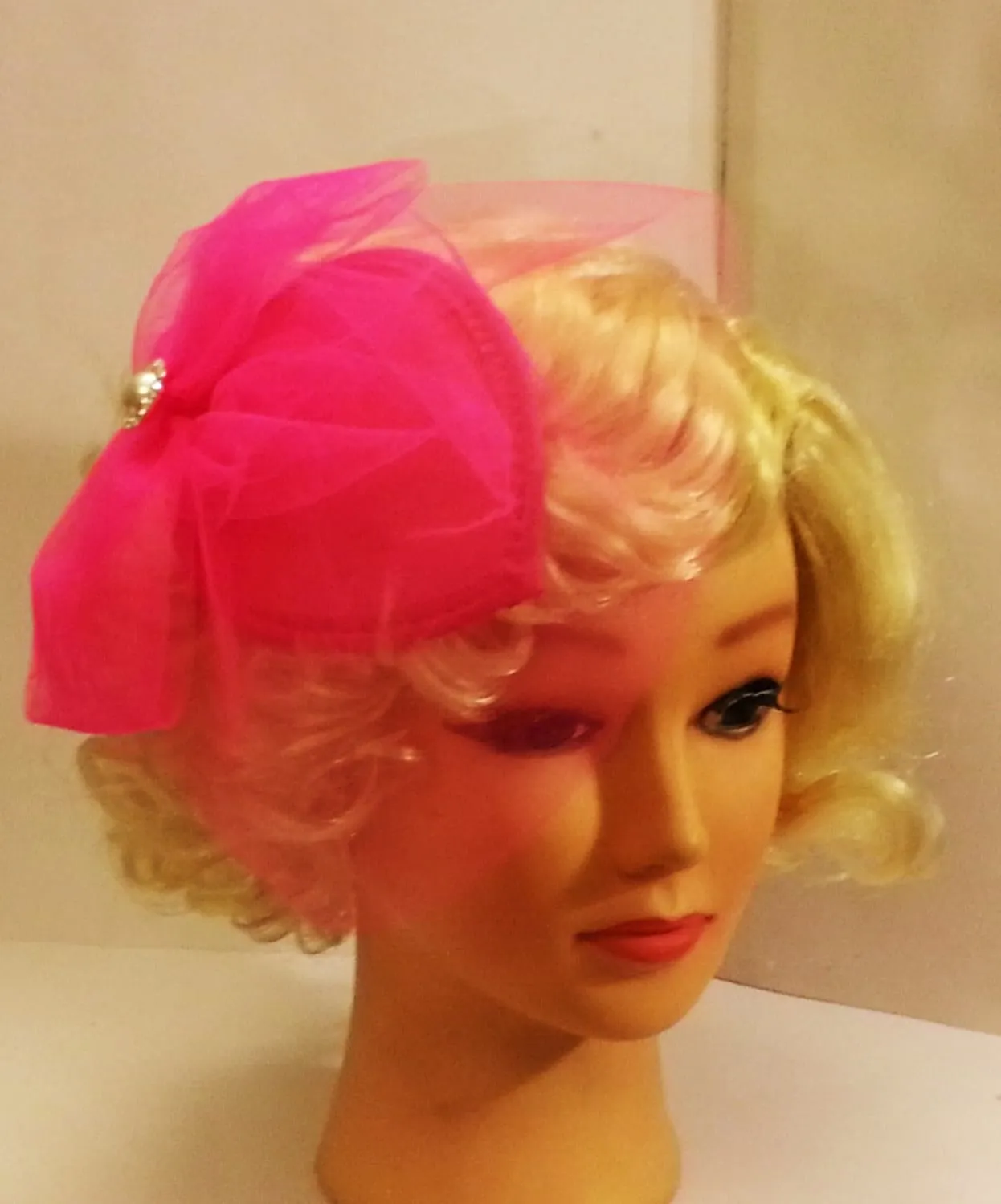 Hat Fascinator 1940s-50s Veil Hat #HOT PINK  Teardrop hat birdcage Fascinator.mini birdcage veil hat fascinator pink Tulle veil hat wedding