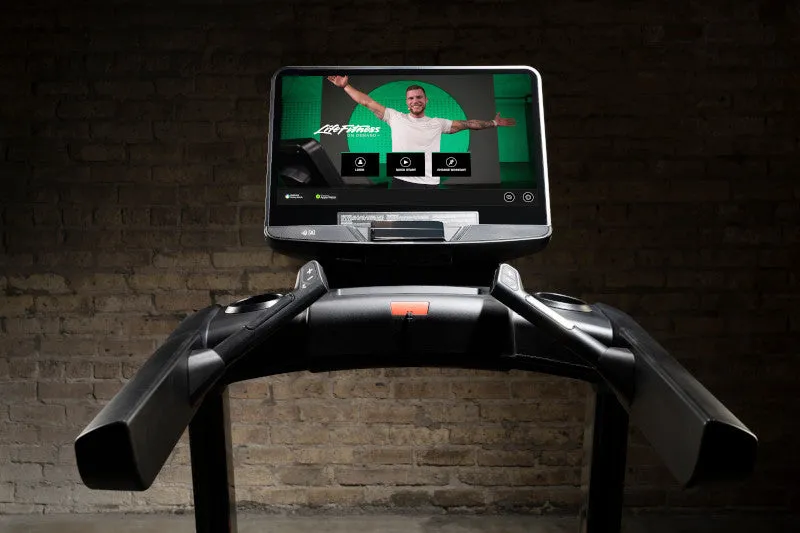 Life Fitness Club SE4 Treadmill