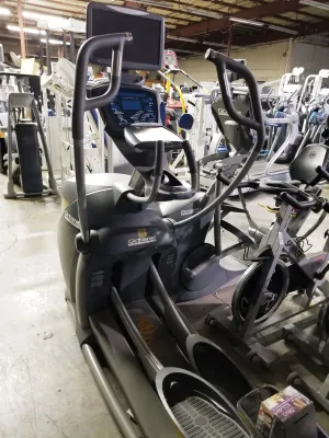 OCTANE FITNESS PRO 4700 ELLIPTICAL