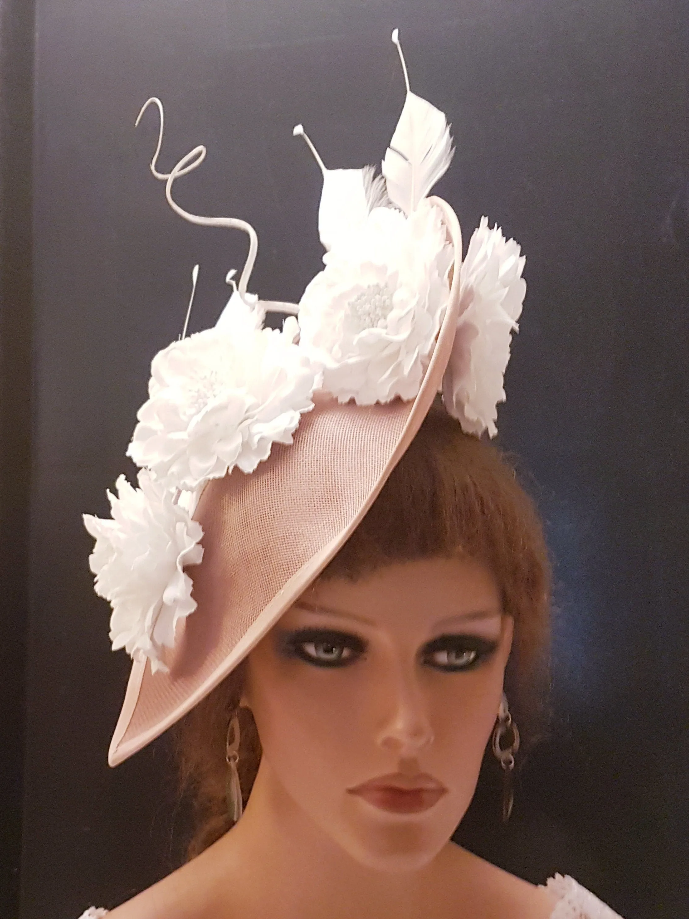 PINK HAT FASCINATOR  Race Cocktail Wedding Ascot hat DuskyPink  Hat Church Derby Mother of Bride-Groom Hatinator Pink & White #Fascinator