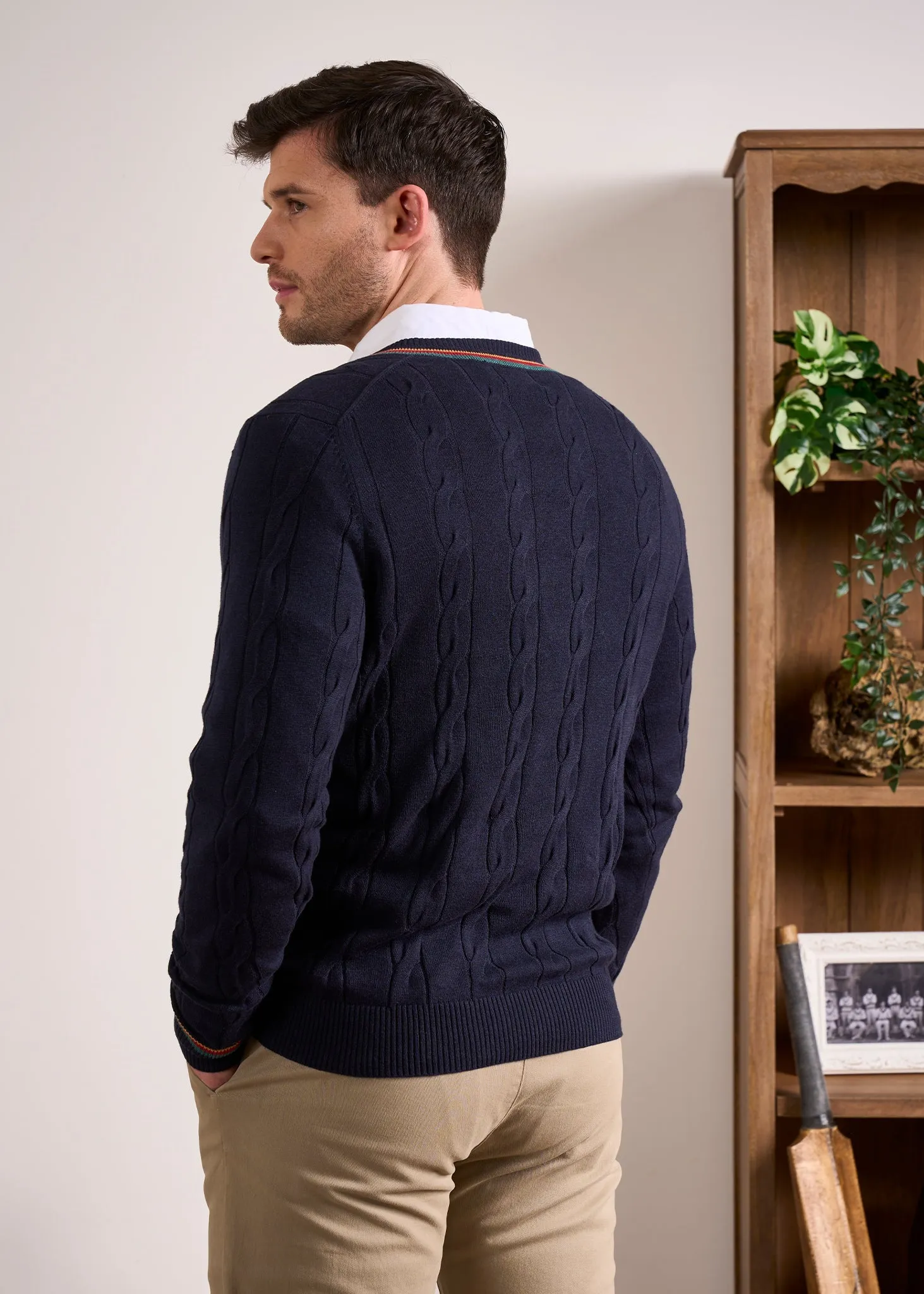 Sandford Cotton Cashmere Cable Knit Vee Neck Jumper In Dark Navy