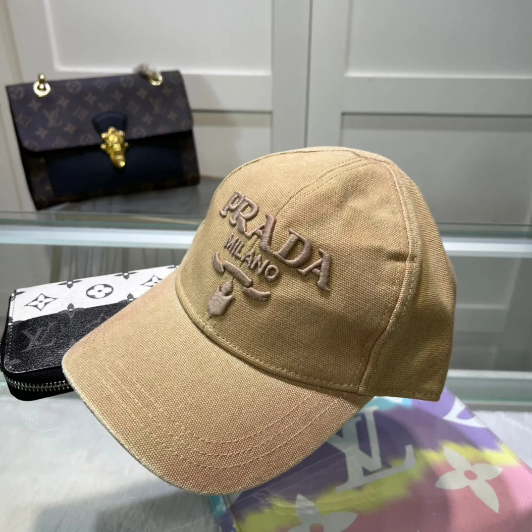 Triangle Label Baseball Caps in 3 Colors